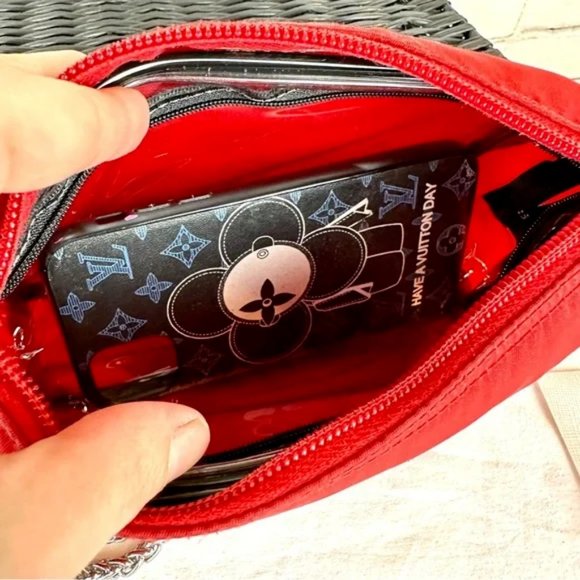 ⭐️PRADA Red Nylon Pouch Crossbody Bag with chain and clear insert - Picture 16 of 16